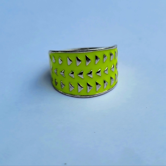 Lia sophia green ring size 10 - Picture 1 of 4